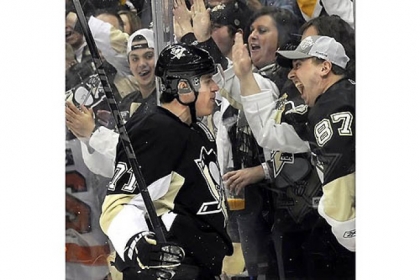 Penguins star Evgeni Malkin skated again Thursday without any concussion-related symptoms.