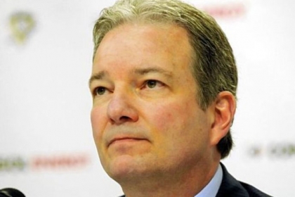 Penguins general manager Ray Shero's first "deadline" move was bringing in veteran defenseman Mark Eaton.