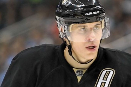 Evgeni Malkin will play against Tampa Bay tonight.
