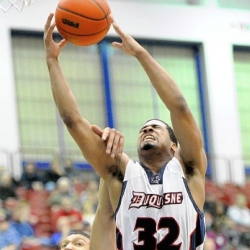 Bittersweet home finale for two Duquesne seniors