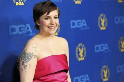 Lena Dunham == Tweeting about the racist graffiti at her alma mater Oberlin College.