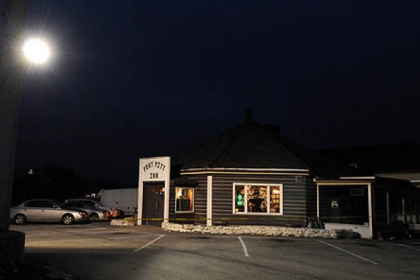 An exterior view early this morning of the Fort Pitt Inn, where the shooting occurred after midnight.