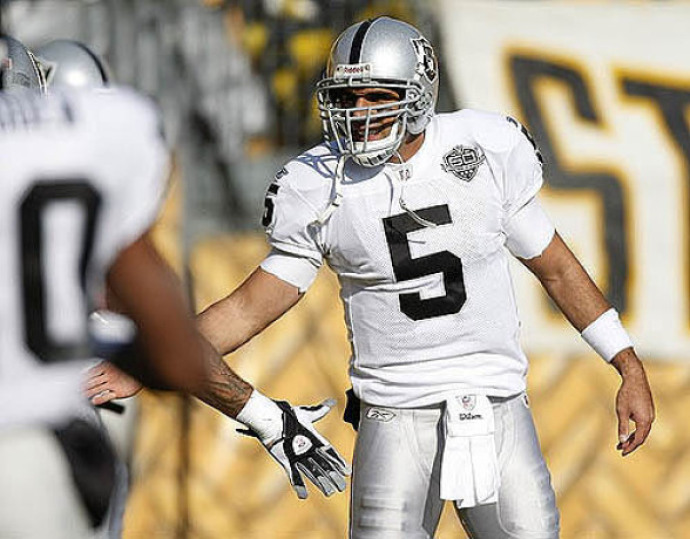Steelers sign Gradkowski for back-up quarterback role