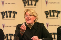 Berenato dismissed as Pitt women's basketball coach