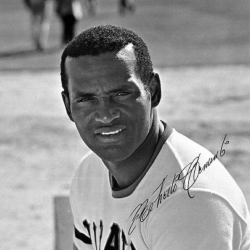 Baseball Lore: Brush with Roberto is locked in memory as new Bucs arise