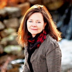 Preview: Father's reading to author Geraldine Brooks planted seeds for writing